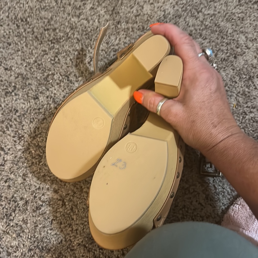 Platform  heels - Picture 3 of 4